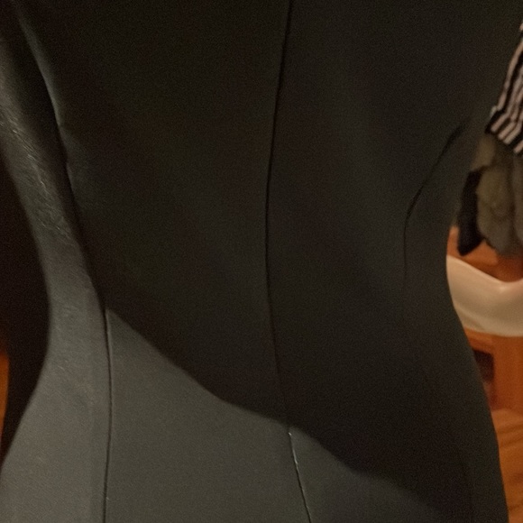 Frank Lyman long black Evening gown. NWT. Size 6. - Picture 8 of 8